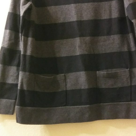 Top - Picture 2 of 3